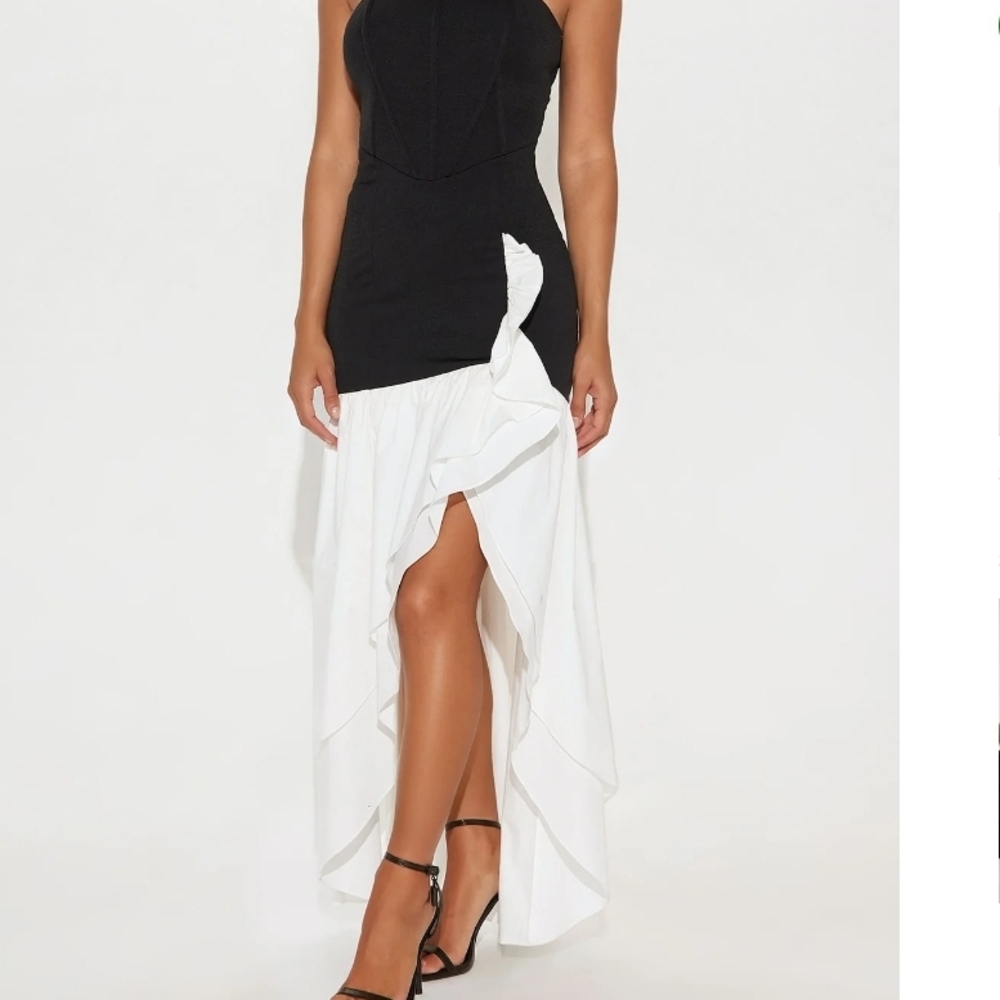 NWT Elegant Black & Off-White Side Ruffle Split Dress
